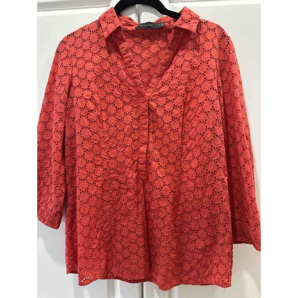 THE LIMITED Bright Coral Circle Eyelet Shirt Blouse V Neck Casual Resort Women M